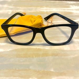 The Book Club blue light glasses